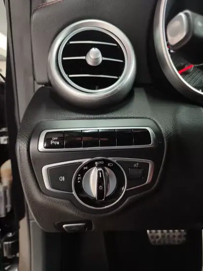 Mercedes-Benz C 63 AMG 2015 - 59500 EUR, 60000 km - AUTO.MOTO.pt - 60000km - foto 27 de 51