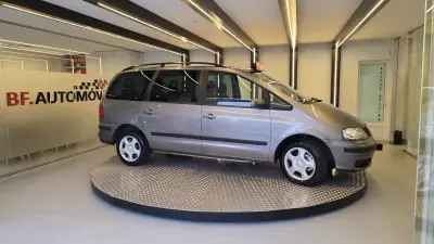 SEAT Alhambra 2005 - 7500 EUR, 299890 km - AUTO.MOTO.pt - 299890km - foto 9 de 57