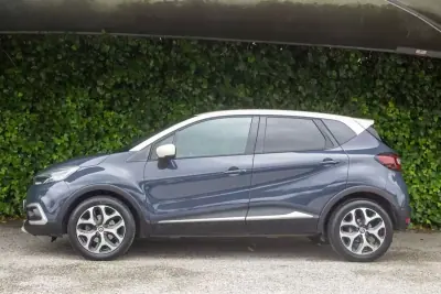 Renault Captur 2018 - 13900 EUR, 147700 km - AUTO.MOTO.pt - 147700km - foto 7 de 16