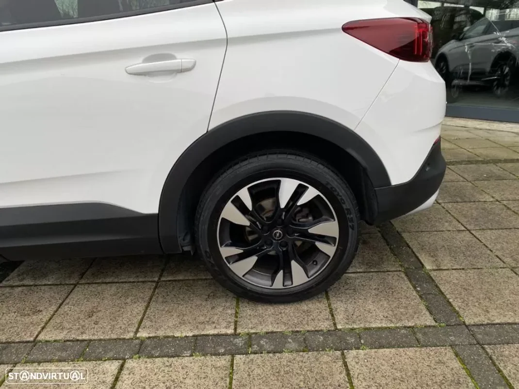 Opel Grandland X 2019 - 21750 EUR, 156000 km - AUTO.MOTO.pt - 156000km - foto 9 de 26