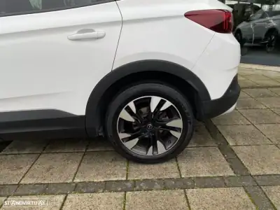 Opel Grandland X 2019 - 21750 EUR, 156000 km - AUTO.MOTO.pt - 156000km - foto 9 de 26