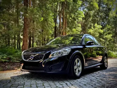 Volvo C30 2011 - 7750 EUR, 179000 km - AUTO.MOTO.pt - 179000km - foto 5 de 28