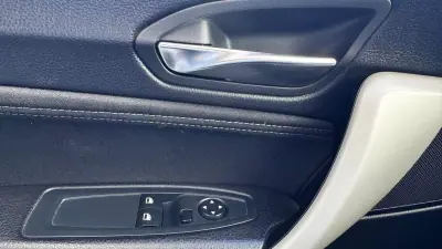 BMW 114 2017 - 15500 EUR, 125000 km - AUTO.MOTO.pt - 125000km - foto 7 de 19