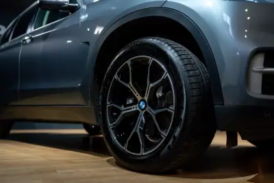 BMW X5 2015 — foto 6 de 21