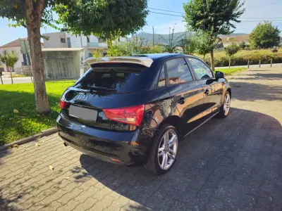 Audi A1 Sportback 2014 — photo 4 of 11