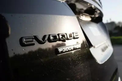 Land Rover Range Rover Evoque 2020 - 32999 EUR, 93000 km - AUTO.MOTO.pt - 93000km - foto 9 de 33