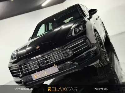 Porsche Cayenne 2018 - 53990 EUR, 150300 km - AUTO.MOTO.pt - 150300km - foto 9 de 28