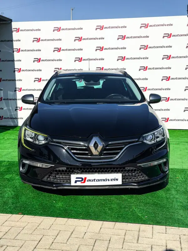 Renault Mégane 1.5 dCi GT Line 2016 Diesel — 160 445 km Renault Mégane 1.5 dCi GT Line 2016 Diesel