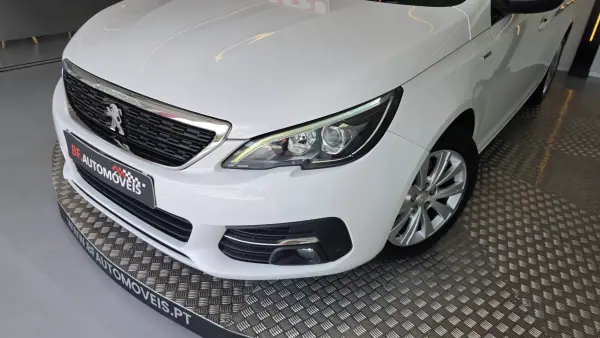 Peugeot 308 2021 - 9500 EUR, 224621 km - 224621km - foto 23 de 59