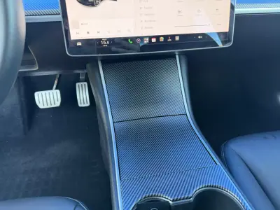 Tesla Model 3 2020 - 29500 EUR, 89581 km - 89581km - foto 35 de 48