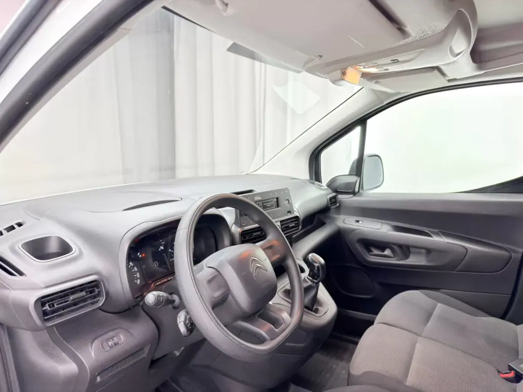 Citroën Berlingo 2019 - 11000 EUR, 128000 km - 128000km - foto 11 de 17