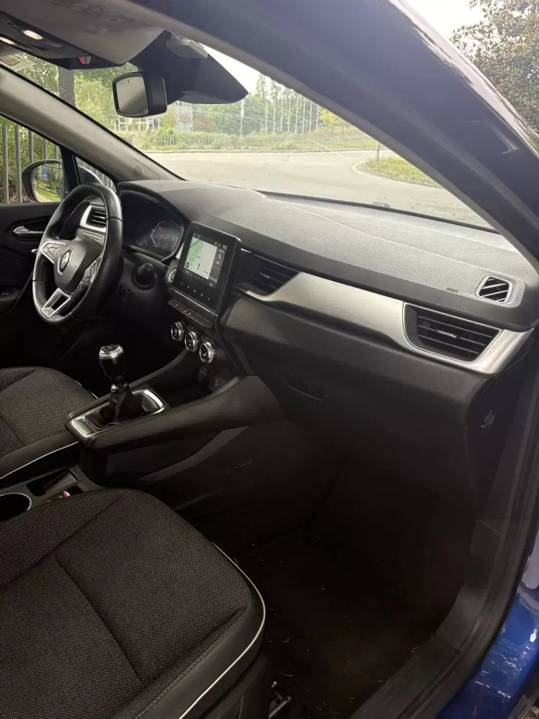 Renault Captur 2023 - 15450 EUR, 57000 km - 57000km - foto 12 de 20