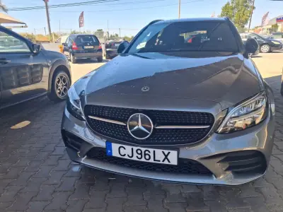 Mercedes-Benz C 300 2020 - 27900 EUR, 107000 km - AUTO.MOTO.pt - 107000km - foto 9 de 11