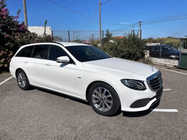 Mercedes-Benz CLE 200 2019 - 45500 EUR, 62253 km - AUTO.MOTO.pt - 62253km - foto 3 de 25