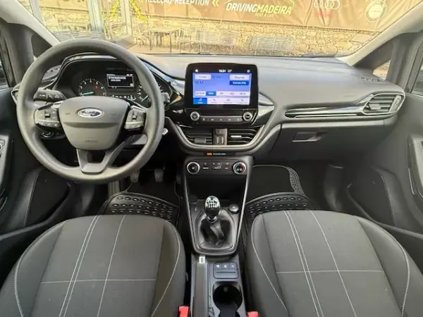 Ford Fiesta 2021 - 13900 EUR, 85443 km - AUTO.MOTO.pt - 85443km - foto 10 de 12