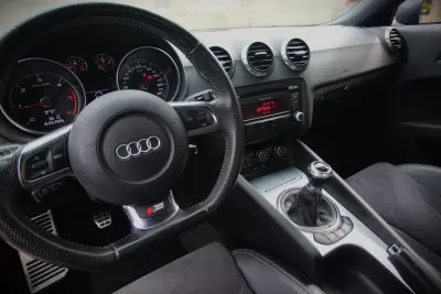 Audi TT Coupé 2009 - 16990 EUR, 185000 km - AUTO.MOTO.pt - 185000km - foto 15 de 29