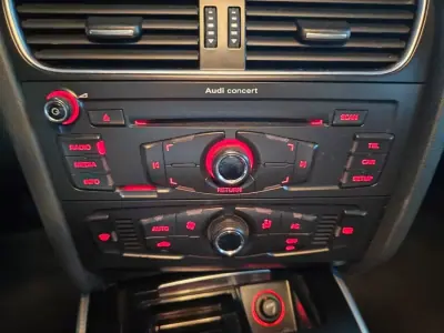 Audi A4 Avant 2009 - 12950 EUR, 231500 km - AUTO.MOTO.pt - 231500km - foto 29 de 36