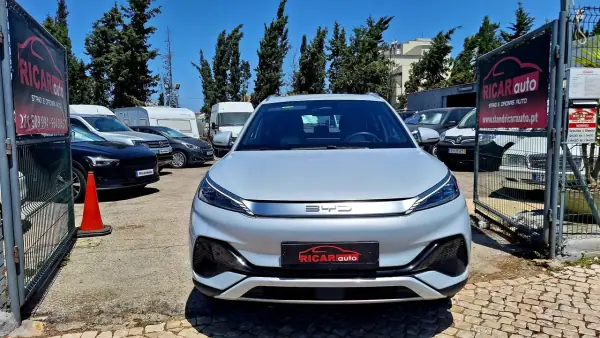 BYD Atto 3 2024 - 29900 EUR, 20896 km - AUTO.MOTO.pt - 20896km - foto 3 de 23