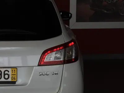Peugeot 508 SW 2011 - 6990 EUR, 312595 km - AUTO.MOTO.pt - 312595km - foto 9 de 20