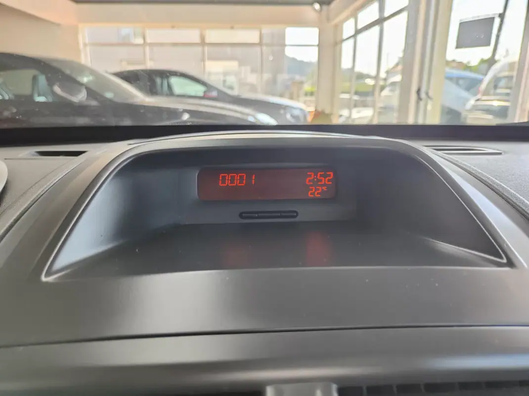 Renault Mégane 2005 - 2950 EUR, 278000 km - 278000km - foto 25 de 32
