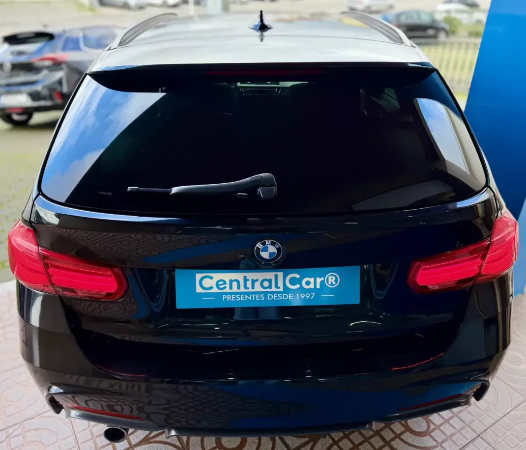 BMW 318 2016 - 15950 EUR, 172000 km - 172000km - foto 10 de 27