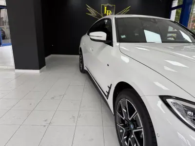 BMW i4 2024 - 43000 EUR, 42572 km - AUTO.MOTO.pt - 42572km - foto 5 de 39