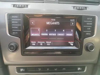 Volkswagen Golf 2013 - 11000 EUR, 240000 km - AUTO.MOTO.pt - 240000km - foto 11 de 21