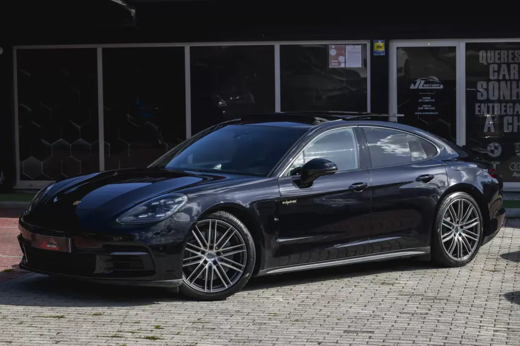Porsche Panamera 2019 - 61900 EUR, 108300 km - 108300km - foto 6 de 46