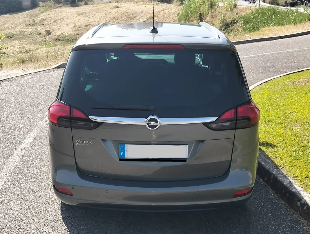 Opel Zafira 2019 - 18750 EUR, 116293 km - 116293km - foto 5 de 15