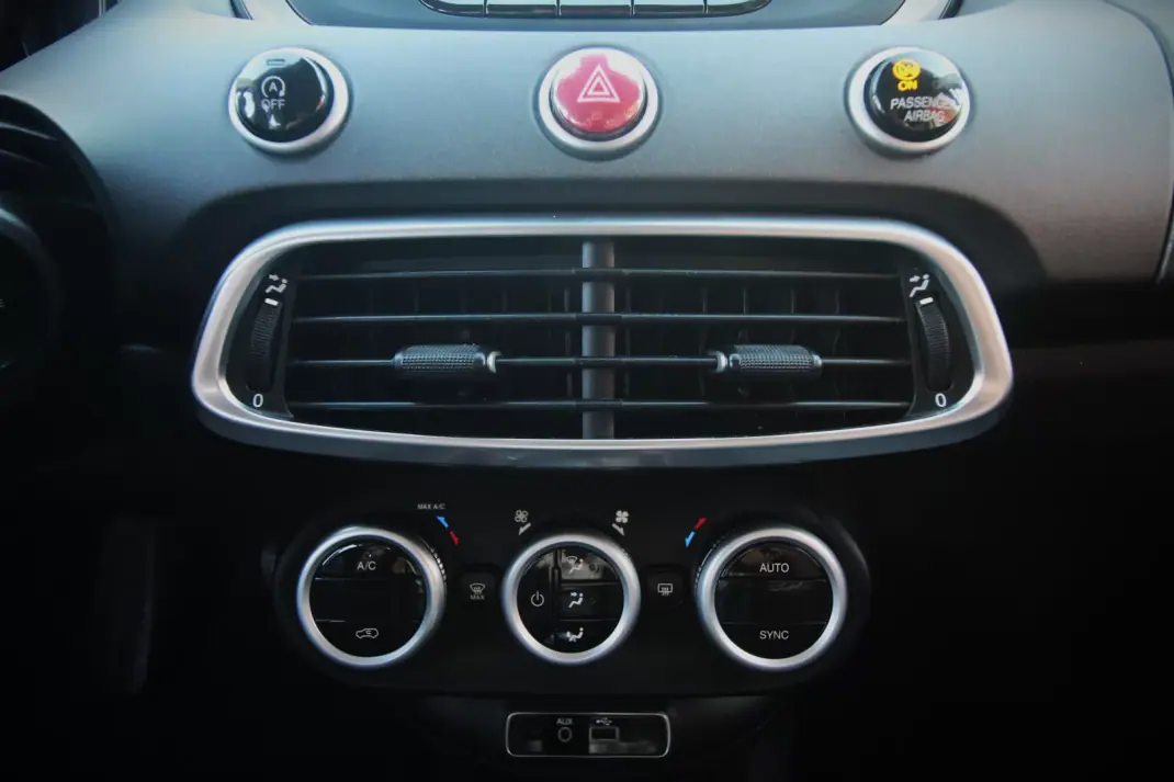 Fiat 500X 2016 - 12990 EUR, 141000 km - 141000km - foto 25 de 35