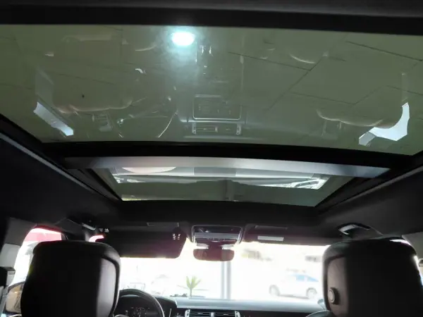 Land Rover Range Rover Sport 2019 - 57900 EUR, 128000 km - AUTO.MOTO.pt - 128000km - foto 16 de 34