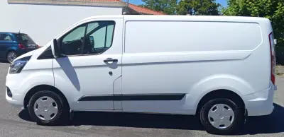 Ford Transit Custom 2019 - 17490 EUR, 136130 km - AUTO.MOTO.pt - 136130km - foto 5 de 18