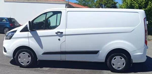 Ford Transit Custom 2019 - 17490 EUR, 136130 km - AUTO.MOTO.pt - 136130km - foto 5 de 18