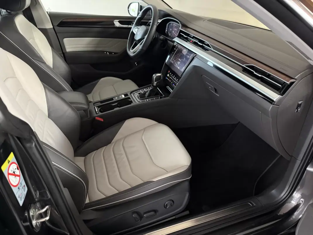 Volkswagen Arteon Shooting Brake 2021 - 23500 EUR, 168600 km - AUTO.MOTO.pt - 168600km - foto 37 de 144