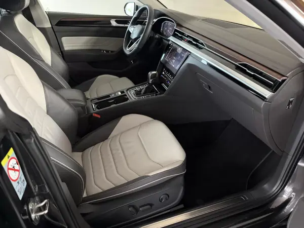 Volkswagen Arteon Shooting Brake 2021 - 23500 EUR, 168600 km - AUTO.MOTO.pt - 168600km - foto 37 de 144