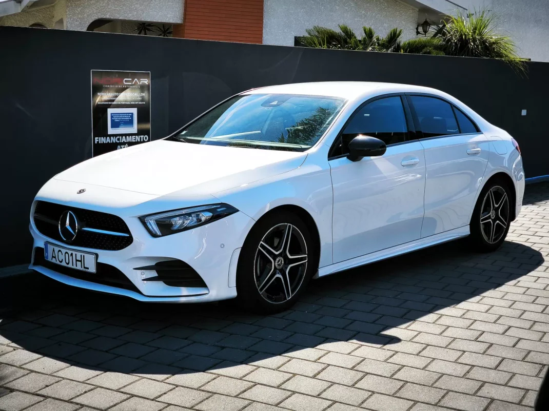 Mercedes-Benz A 180 Limousine 2020 - 25950 EUR, 134000 km - AUTO.MOTO.pt - 134000km - foto 10 de 42