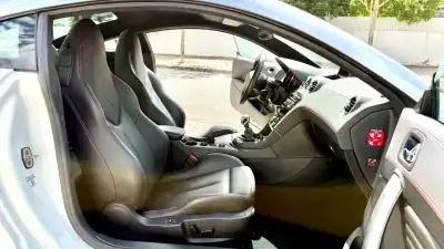 Peugeot RCZ 2015 - 17900 EUR, 144034 km - AUTO.MOTO.pt - 144034km - foto 19 de 64