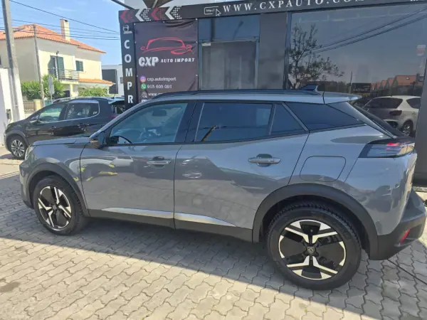 Peugeot 2008 2023 - 21900 EUR, 112000 km - AUTO.MOTO.pt - 112000km - foto 13 de 16