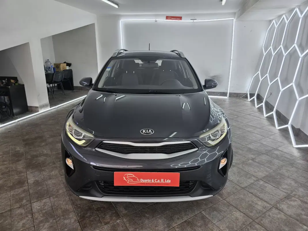 Kia Stonic 2019 - 12500 EUR, 117953 km - AUTO.MOTO.pt - 117953km - foto 6 de 23