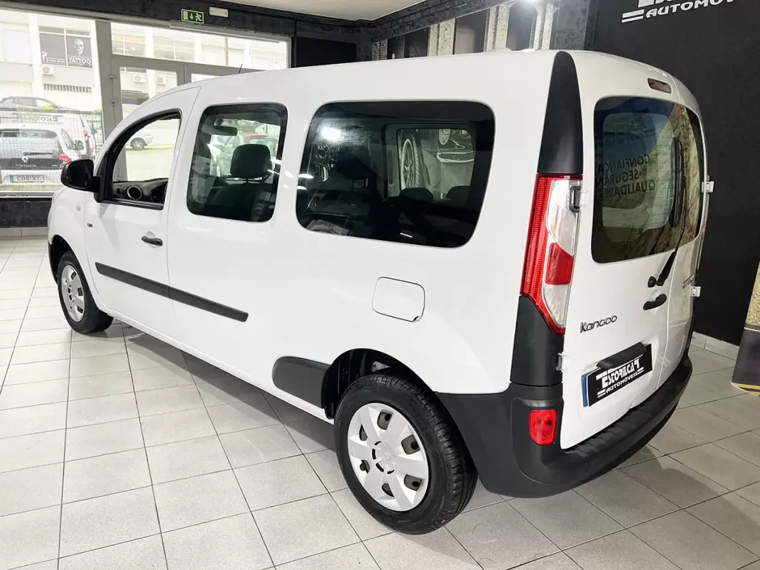 Renault Kangoo 2020 - 16800 EUR, 12073 km - AUTO.MOTO.pt - 12073km - foto 3 de 20