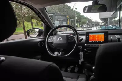 Citroën C4 Cactus 2019 - 12550 EUR, 90175 km - AUTO.MOTO.pt - 90175km - foto 30 de 41