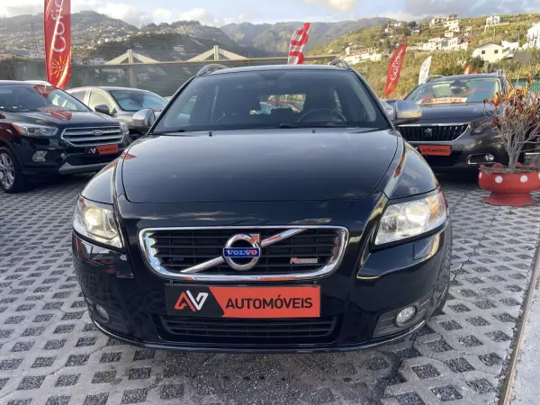 Volvo V50 2012 - 8950 EUR, 162462 km - AUTO.MOTO.pt - 162462km - foto 2 de 12