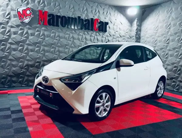 Toyota Aygo 2020 - 11750 EUR, 134443 km - AUTO.MOTO.pt - 134443km - foto 10 de 27