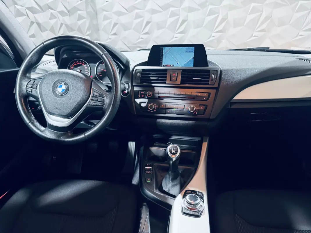 BMW 114 2014 - 12990 EUR, 160273 km - AUTO.MOTO.pt - 160273km - foto 12 de 29