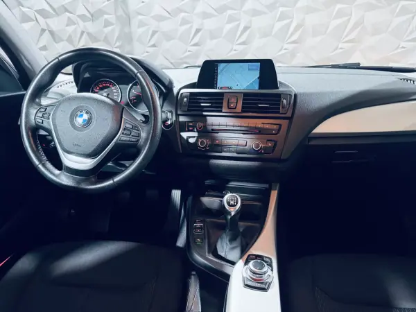BMW 114 2014 - 12990 EUR, 160273 km - AUTO.MOTO.pt - 160273km - foto 12 de 29