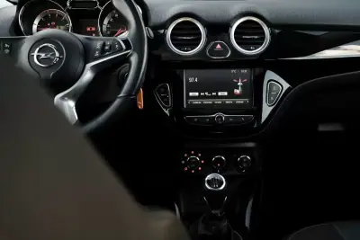 Opel Adam 2017 - 11400 EUR, 77000 km - AUTO.MOTO.pt - 77000km - foto 26 de 26