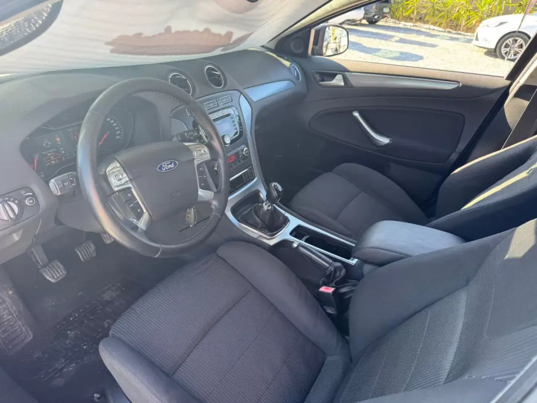 Ford Mondeo SW 2011 - 6500 EUR, 287000 km - 287000km - foto 7 de 7