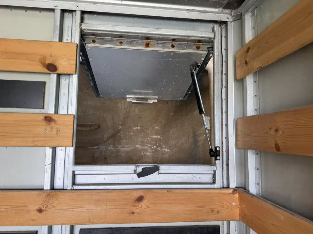 Mitsubishi 2013 - 23990 EUR, 115000 km - AUTO.MOTO.pt - 115000km - foto 12 de 24