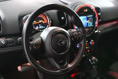 MINI Countryman 2018 - 23500 EUR, 102395 km - AUTO.MOTO.pt - 102395km - foto 10 de 31