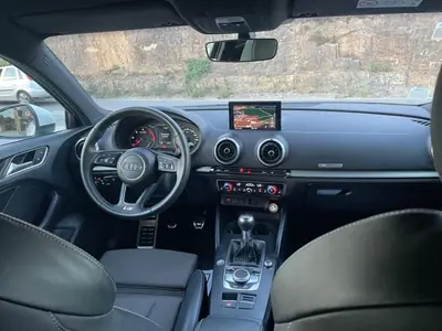 Audi A3 Limousine 2019 - 24999 EUR, 107600 km - AUTO.MOTO.pt - 107600km - foto 41 de 43